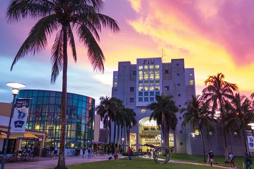 FIU
佛羅里達國際大學
